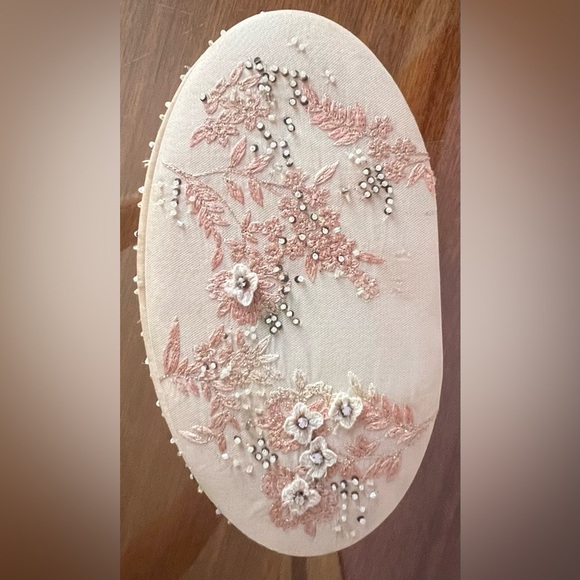 Vintage Embroidered Floral Jewelry Box with Beaded Trim and Mirror - Picture 10 of 13